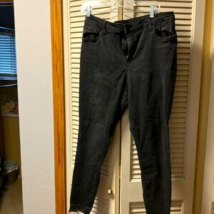 Black raw hem Kut from the Kloth skinny jeans